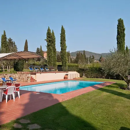 Villa Sleeps 10 Wifi